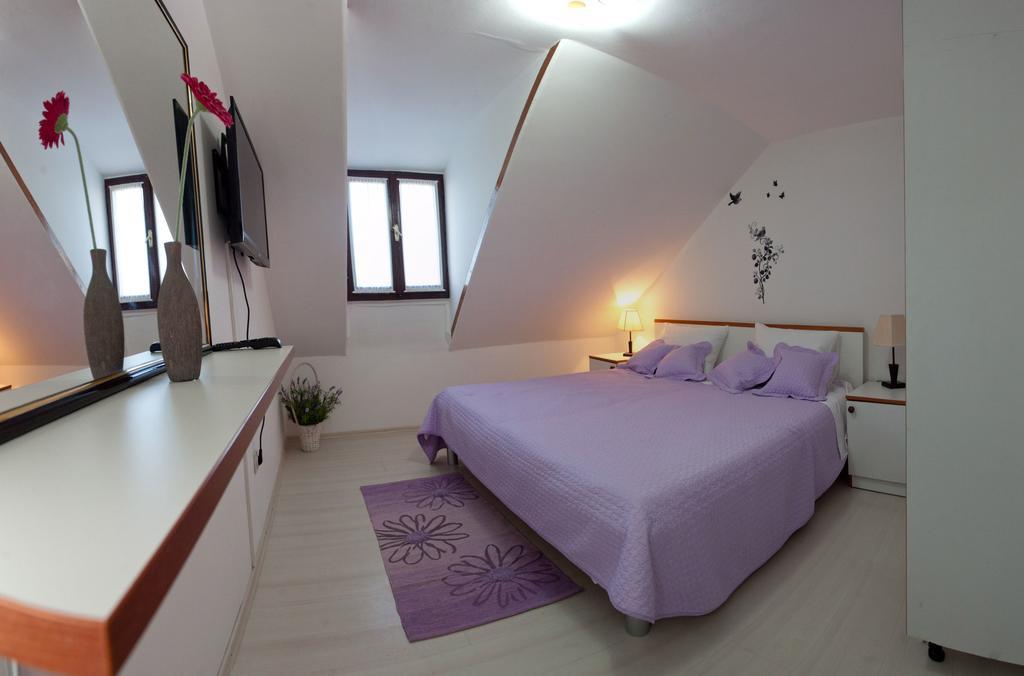 Apartments Antica Split Rum bild